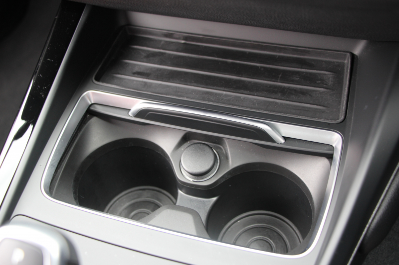 BMW 2シリーズ 220i ｸｰﾍﾟMｽﾎﾟｰﾂ 後期ﾓﾃﾞﾙ ｺｰﾗﾙﾚｯﾄﾞﾚｻﾞｰ ｼｰﾄﾋｰﾀｰ 追従ACC LEDﾍｯﾄﾞﾗｲﾄ&ﾃｰﾙ ｵﾌﾟｼｮﾝ18AW ﾀｯﾁ画面HDDﾅﾋﾞPｱｼｽﾄ ｵｰﾄｴｱｺﾝ 衝突軽減ﾌﾞﾚｰｷ 車線逸脱警告 歩行者警告 専用ｴｱﾛ Bluetooth接続 2年保証