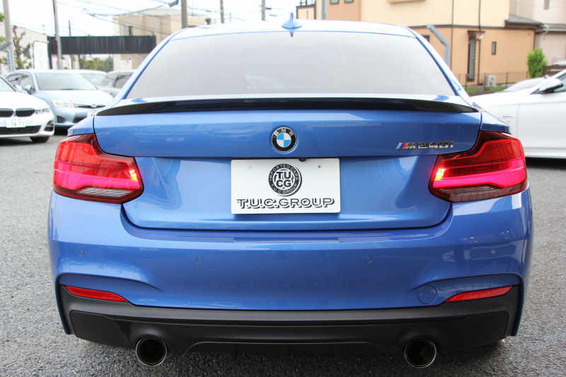 BMW 2シリーズ M240i ｸｰﾍﾟ後期 ﾌｪｲｽﾘﾌﾄ後 6速MT 直6ﾀｰﾎﾞB58ｴﾝｼﾞﾝ ﾋｰﾀｰ黒革 REMUSﾏﾌﾗｰ Mﾊﾟﾌｫｰﾏﾝｽｴｱﾛ&19AW ｱﾀﾞﾌﾟﾃｨﾌﾞMｻｽ LEDﾍｯﾄﾞﾗｲﾄ&ﾃｰﾙ ﾊｰﾏﾝｶｰﾄﾞﾝ 衝突軽減ﾌﾞﾚｰｷ 車線逸脱警告 歩行者警告 ﾀｯﾁ画面HDDﾅﾋﾞPｱｼｽﾄ 2年保証