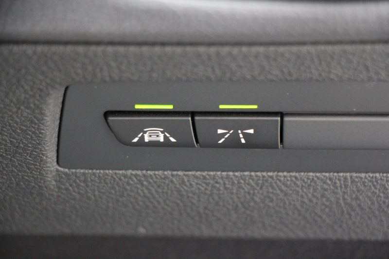 BMW 2シリーズ M240i ｸｰﾍﾟ後期 ﾌｪｲｽﾘﾌﾄ後 6速MT 直6ﾀｰﾎﾞB58ｴﾝｼﾞﾝ ﾋｰﾀｰ黒革 REMUSﾏﾌﾗｰ Mﾊﾟﾌｫｰﾏﾝｽｴｱﾛ&19AW ｱﾀﾞﾌﾟﾃｨﾌﾞMｻｽ LEDﾍｯﾄﾞﾗｲﾄ&ﾃｰﾙ ﾊｰﾏﾝｶｰﾄﾞﾝ 衝突軽減ﾌﾞﾚｰｷ 車線逸脱警告 歩行者警告 ﾀｯﾁ画面HDDﾅﾋﾞPｱｼｽﾄ 2年保証