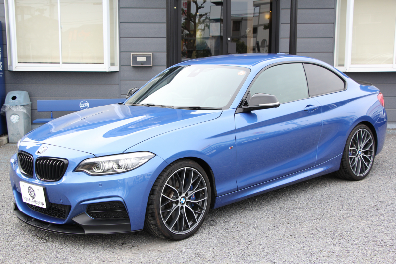 BMW 2シリーズ M240i ｸｰﾍﾟ後期 ﾌｪｲｽﾘﾌﾄ後 6速MT 直6ﾀｰﾎﾞB58ｴﾝｼﾞﾝ ﾋｰﾀｰ黒革 REMUSﾏﾌﾗｰ Mﾊﾟﾌｫｰﾏﾝｽｴｱﾛ&19AW ｱﾀﾞﾌﾟﾃｨﾌﾞMｻｽ LEDﾍｯﾄﾞﾗｲﾄ&ﾃｰﾙ ﾊｰﾏﾝｶｰﾄﾞﾝ 衝突軽減ﾌﾞﾚｰｷ 車線逸脱警告 歩行者警告 ﾀｯﾁ画面HDDﾅﾋﾞPｱｼｽﾄ 2年保証