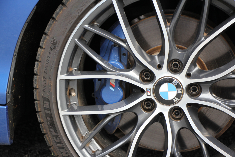 BMW 2シリーズ M240i ｸｰﾍﾟ後期 ﾌｪｲｽﾘﾌﾄ後 6速MT 直6ﾀｰﾎﾞB58ｴﾝｼﾞﾝ ﾋｰﾀｰ黒革 REMUSﾏﾌﾗｰ Mﾊﾟﾌｫｰﾏﾝｽｴｱﾛ&19AW ｱﾀﾞﾌﾟﾃｨﾌﾞMｻｽ LEDﾍｯﾄﾞﾗｲﾄ&ﾃｰﾙ ﾊｰﾏﾝｶｰﾄﾞﾝ 衝突軽減ﾌﾞﾚｰｷ 車線逸脱警告 歩行者警告 ﾀｯﾁ画面HDDﾅﾋﾞPｱｼｽﾄ 2年保証