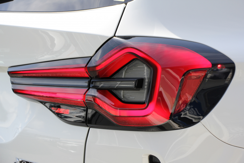 BMW X3 Xdrive20d Mｽﾎﾟｰﾂ ｻｳﾝﾄﾞP 後期 新車保証 全席ﾋｰﾀｰ黒革 ﾊｰﾏﾝｶｰﾄﾞﾝｻﾗｳﾝﾄﾞ渋滞時ﾊﾝｽﾞｵﾌ BMWﾗｲﾌﾞｺｯｸﾋﾟｯﾄ Applecarplay ﾀｯﾁ画面HDDﾅﾋﾞ追従ACC HUD 360度ｶﾒﾗ LEDﾍｯﾄﾞﾗｲﾄ ｱｺｰｽﾃｨｯｸｶﾞﾗｽ 2年保証