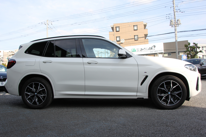 BMW X3 Xdrive20d Mｽﾎﾟｰﾂ ｻｳﾝﾄﾞP 後期 新車保証 全席ﾋｰﾀｰ黒革 ﾊｰﾏﾝｶｰﾄﾞﾝｻﾗｳﾝﾄﾞ渋滞時ﾊﾝｽﾞｵﾌ BMWﾗｲﾌﾞｺｯｸﾋﾟｯﾄ Applecarplay ﾀｯﾁ画面HDDﾅﾋﾞ追従ACC HUD 360度ｶﾒﾗ LEDﾍｯﾄﾞﾗｲﾄ ｱｺｰｽﾃｨｯｸｶﾞﾗｽ 2年保証