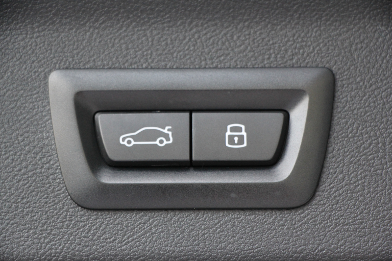 BMW X3 Xdrive20d Mｽﾎﾟｰﾂ ｻｳﾝﾄﾞP 後期 新車保証 全席ﾋｰﾀｰ黒革 ﾊｰﾏﾝｶｰﾄﾞﾝｻﾗｳﾝﾄﾞ渋滞時ﾊﾝｽﾞｵﾌ BMWﾗｲﾌﾞｺｯｸﾋﾟｯﾄ Applecarplay ﾀｯﾁ画面HDDﾅﾋﾞ追従ACC HUD 360度ｶﾒﾗ LEDﾍｯﾄﾞﾗｲﾄ ｱｺｰｽﾃｨｯｸｶﾞﾗｽ 2年保証