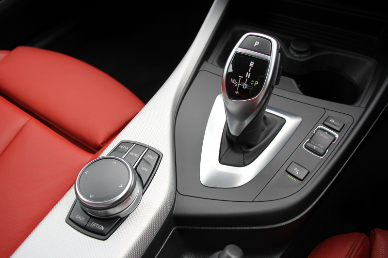 BMW 2シリーズ M240i ｸｰﾍﾟ変更後新ｴﾝｼﾞﾝ B58直6ﾀｰﾎﾞ340馬力 ﾋｰﾀｰ赤革 ｱﾀﾞﾌﾟﾃｨﾌﾞMｻｽ Mspﾌﾞﾚｰｷ MPerformanceｴｱﾛ(ﾌﾛﾝﾄ/ｻｲﾄﾞ/ﾘｱ) 18AW HDDﾅﾋﾞBluetooth接続 Bｶﾒﾗ ﾌﾞﾚｰｷ付ｸﾙｺﾝ 衝突軽減ﾌﾞﾚｰｷ ｽﾏｰﾄｷｰ ﾊﾟﾄﾞﾙｼﾌﾄ 2年保証