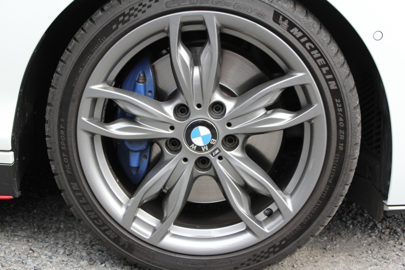 BMW 2シリーズ M240i ｸｰﾍﾟ変更後新ｴﾝｼﾞﾝ B58直6ﾀｰﾎﾞ340馬力 ﾋｰﾀｰ赤革 ｱﾀﾞﾌﾟﾃｨﾌﾞMｻｽ Mspﾌﾞﾚｰｷ MPerformanceｴｱﾛ(ﾌﾛﾝﾄ/ｻｲﾄﾞ/ﾘｱ) 18AW HDDﾅﾋﾞBluetooth接続 Bｶﾒﾗ ﾌﾞﾚｰｷ付ｸﾙｺﾝ 衝突軽減ﾌﾞﾚｰｷ ｽﾏｰﾄｷｰ ﾊﾟﾄﾞﾙｼﾌﾄ 2年保証