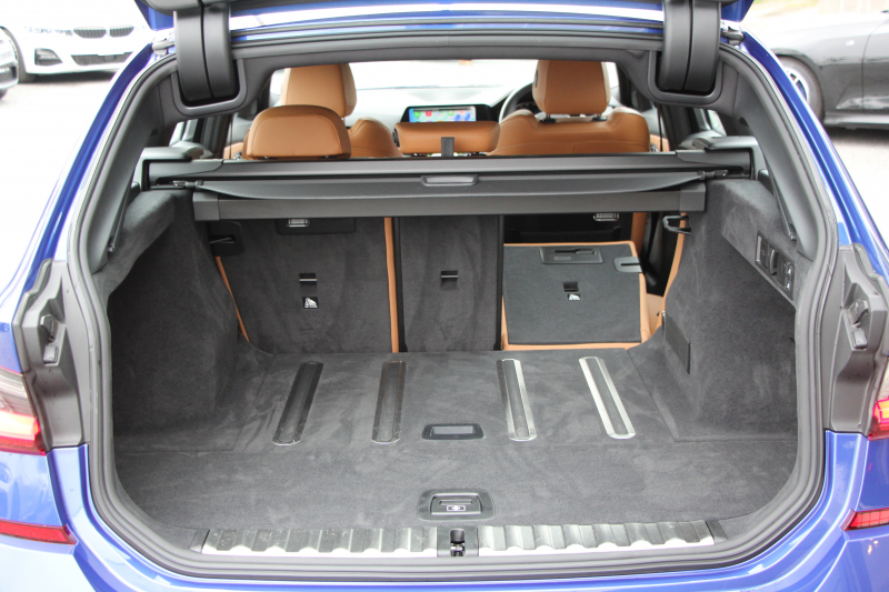 BMW 3シリーズ 320i ﾂｰﾘﾝｸﾞMｽﾎﾟｰﾂ ﾊｲﾗｲﾝ ｺﾝﾌｫｰﾄP ｺﾆｬｯｸﾚｻﾞｰ 追従ACC 渋滞ﾊﾝｽﾞｵﾌ 360度ｶﾒﾗ ﾌﾙｾｸﾞTV ｱｯﾌﾟﾙｶｰﾌﾟﾚｲ ﾀｯﾁ画面HDDﾅﾋﾞLEDﾍｯﾄﾞﾗｲﾄ ｵｰﾄﾊｲﾋﾞｰﾑ 電動ﾄﾗﾝｸ Hi-fiｽﾋﾟｰｶｰ ｼｰﾄﾋｰﾀｰ ｱﾝﾋﾞｴﾝﾄﾗｲﾄ PDC緊急ﾌﾞﾚｰｷ 2年保証