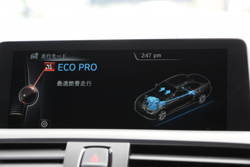 BMW 2シリーズ M235i ｸｰﾍﾟ直6ﾀｰﾎﾞ326馬力 ｱﾀﾞﾌﾟﾃｨﾌﾞMｻｽ 専用ﾌﾞﾚｰｷ Bｶﾒﾗ&ﾘｱ障害物ｿﾅｰ 衝突軽減ﾌﾞﾚｰｷ 車線逸脱警告 歩行者警告 ﾌﾞﾚｰｷ付ｸﾙｺﾝ 左右独立ｵｰﾄｴｱｺﾝ HDDﾅﾋﾞBluetooth接続 18AW ﾊﾟﾄﾞﾙｼﾌﾄ 2年保証