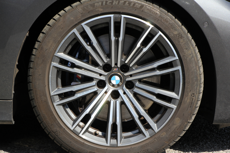 BMW 3シリーズ 330i Mｽﾎﾟｰﾂ ｺﾝﾌｫｰﾄP ☆GW期間中限定掲載☆高出力 258馬力 追従ACC 渋滞時ﾊﾝｽﾞｵﾌ 360度ｶﾒﾗ Pｱｼｽﾄﾌﾟﾗｽ LEDﾍｯﾄﾞﾗｲﾄ ｵｰﾄﾊｲﾋﾞｰﾑ Mｽﾎﾟｰﾂﾌﾞﾚｰｷ ｼｰﾄﾋｰﾀｰ ﾀｯﾁ画面HDDﾅﾋﾞｱｯﾌﾟﾙｶｰﾌﾟﾚｲ 電動ﾄﾗﾝｸ ﾜｲﾔﾚｽ充電 2年保証