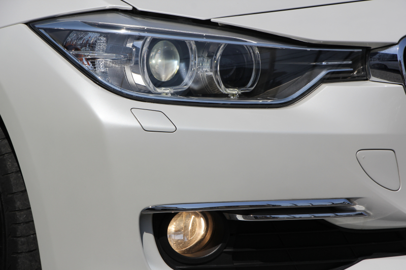 BMW 3シリーズ 320d ﾂｰﾘﾝｸﾞﾗｸﾞｼﾞｭｱﾘｰ 前期最終 真珠色 ﾋｰﾀｰ付ｳﾞｪﾈﾄﾍﾞｰｼﾞｭﾚｻﾞｰ 追従ACC 衝突軽減ﾌﾞﾚｰｷ 車線逸脱警告 歩行者警告 ﾀｯﾁﾊﾟｯﾄﾞ対応iﾄﾞﾗｲﾌﾞHDDﾅﾋﾞBluetooth接続 電動ﾄﾗﾝｸ Bｶﾒﾗ ｽﾏｰﾄｷｰ ﾐﾗｰETC2.0 ｸﾛｰﾑﾗｲﾝ 2年保証