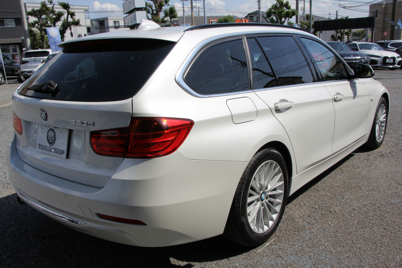BMW 3シリーズ 320d ﾂｰﾘﾝｸﾞﾗｸﾞｼﾞｭｱﾘｰ 前期最終 真珠色 ﾋｰﾀｰ付ｳﾞｪﾈﾄﾍﾞｰｼﾞｭﾚｻﾞｰ 追従ACC 衝突軽減ﾌﾞﾚｰｷ 車線逸脱警告 歩行者警告 ﾀｯﾁﾊﾟｯﾄﾞ対応iﾄﾞﾗｲﾌﾞHDDﾅﾋﾞBluetooth接続 電動ﾄﾗﾝｸ Bｶﾒﾗ ｽﾏｰﾄｷｰ ﾐﾗｰETC2.0 ｸﾛｰﾑﾗｲﾝ 2年保証