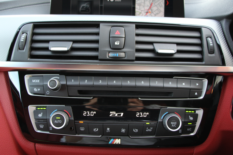 BMW 4シリーズ 420i ｸﾞﾗﾝｸｰﾍﾟMｽﾎﾟｰﾂ 後期 ﾋｰﾀｰ赤革 追従ACC 液晶ﾒｰﾀｰ LEDﾍｯﾄﾞﾗｲﾄ&ﾃｰﾙ ｺﾝﾍﾟﾃｨｼｮﾝﾙｯｸ19AW ﾀｯﾁ画面HDDﾅﾋﾞTV  衝突軽減ﾌﾞﾚｰｷ 車線逸脱警告 歩行者警告 電動ﾘｱｹﾞｰﾄ H&Rﾀﾞｳﾝｻｽ 2年保証