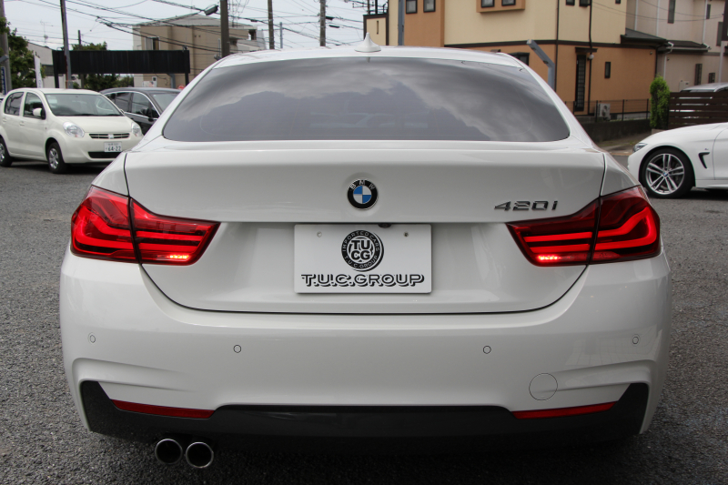 BMW 4シリーズ 420i ｸﾞﾗﾝｸｰﾍﾟMｽﾎﾟｰﾂ 後期 ﾋｰﾀｰ赤革 追従ACC 液晶ﾒｰﾀｰ LEDﾍｯﾄﾞﾗｲﾄ&ﾃｰﾙ ｺﾝﾍﾟﾃｨｼｮﾝﾙｯｸ19AW ﾀｯﾁ画面HDDﾅﾋﾞTV  衝突軽減ﾌﾞﾚｰｷ 車線逸脱警告 歩行者警告 電動ﾘｱｹﾞｰﾄ H&Rﾀﾞｳﾝｻｽ 2年保証