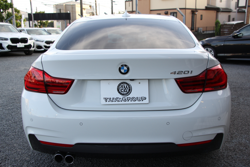 BMW 4シリーズ 420i ｸﾞﾗﾝｸｰﾍﾟMｽﾎﾟｰﾂ 後期 ﾋｰﾀｰ赤革 追従ACC 液晶ﾒｰﾀｰ LEDﾍｯﾄﾞﾗｲﾄ&ﾃｰﾙ ｺﾝﾍﾟﾃｨｼｮﾝﾙｯｸ19AW ﾀｯﾁ画面HDDﾅﾋﾞTV  衝突軽減ﾌﾞﾚｰｷ 車線逸脱警告 歩行者警告 電動ﾘｱｹﾞｰﾄ H&Rﾀﾞｳﾝｻｽ 2年保証