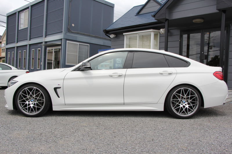 BMW 4シリーズ 420i ｸﾞﾗﾝｸｰﾍﾟMｽﾎﾟｰﾂ 後期 ﾋｰﾀｰ赤革 追従ACC 液晶ﾒｰﾀｰ LEDﾍｯﾄﾞﾗｲﾄ&ﾃｰﾙ ｺﾝﾍﾟﾃｨｼｮﾝﾙｯｸ19AW ﾀｯﾁ画面HDDﾅﾋﾞTV  衝突軽減ﾌﾞﾚｰｷ 車線逸脱警告 歩行者警告 電動ﾘｱｹﾞｰﾄ H&Rﾀﾞｳﾝｻｽ 2年保証