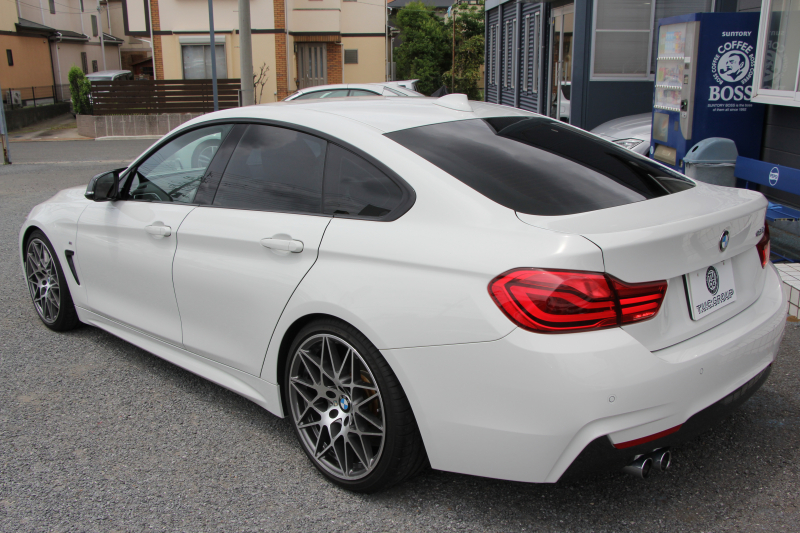 BMW 4シリーズ 420i ｸﾞﾗﾝｸｰﾍﾟMｽﾎﾟｰﾂ 後期 ﾋｰﾀｰ赤革 追従ACC 液晶ﾒｰﾀｰ LEDﾍｯﾄﾞﾗｲﾄ&ﾃｰﾙ ｺﾝﾍﾟﾃｨｼｮﾝﾙｯｸ19AW ﾀｯﾁ画面HDDﾅﾋﾞTV  衝突軽減ﾌﾞﾚｰｷ 車線逸脱警告 歩行者警告 電動ﾘｱｹﾞｰﾄ H&Rﾀﾞｳﾝｻｽ 2年保証
