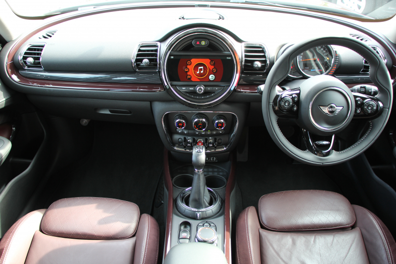MINI(ミニ) ミニ MINI ｸｰﾊﾟｰS ｸﾗﾌﾞﾏﾝ MINI Yoursﾊﾟｯｹｰｼﾞ ﾋﾟｭｱﾊﾞｰｶﾞﾝﾃﾞｨｰﾚｻﾞｰ ｼｰﾄﾋｰﾀｰ 電動ｼｰﾄ 追従ACC 衝突軽減ﾌﾞﾚｰｷ Yoursﾏｽﾀｰﾋﾟｰｽ18AW YoursｽﾃｱﾘﾝｸﾞLEDﾍｯﾄﾞﾗｲﾄ 高出力192馬力 8速AT ﾀｯﾁ画面HDDﾅﾋﾞ2年保証