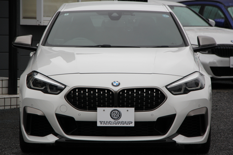 BMW 2シリーズ M235i Xdrive ｸﾞﾗﾝｸｰﾍﾟｾﾚｸﾄP 306馬力 4WD ｼｰﾄﾋｰﾀｰ Mｽﾎﾟｰﾂｼｰﾄ Mｼｰﾄﾍﾞﾙﾄ ｱﾀﾞﾌﾟﾃｨﾌﾞｻｽ Hifiｽﾋﾟｰｶｰ 追従ACC LEDﾍｯﾄﾞﾗｲﾄ 専用18AW Mspﾌﾞﾚｰｷ Applecarplay ﾀｯﾁ画面HDDﾅﾋﾞPｱｼｽﾄ ﾜｲﾔﾚｽ充電 2年保証