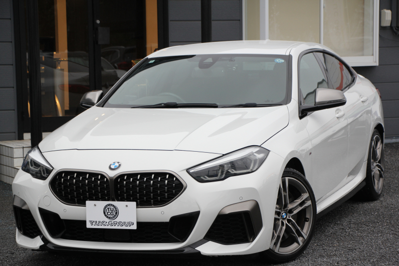 BMW 2シリーズ M235i Xdrive ｸﾞﾗﾝｸｰﾍﾟｾﾚｸﾄP 306馬力 4WD ｼｰﾄﾋｰﾀｰ Mｽﾎﾟｰﾂｼｰﾄ Mｼｰﾄﾍﾞﾙﾄ ｱﾀﾞﾌﾟﾃｨﾌﾞｻｽ Hifiｽﾋﾟｰｶｰ 追従ACC LEDﾍｯﾄﾞﾗｲﾄ 専用18AW Mspﾌﾞﾚｰｷ Applecarplay ﾀｯﾁ画面HDDﾅﾋﾞPｱｼｽﾄ ﾜｲﾔﾚｽ充電 2年保証