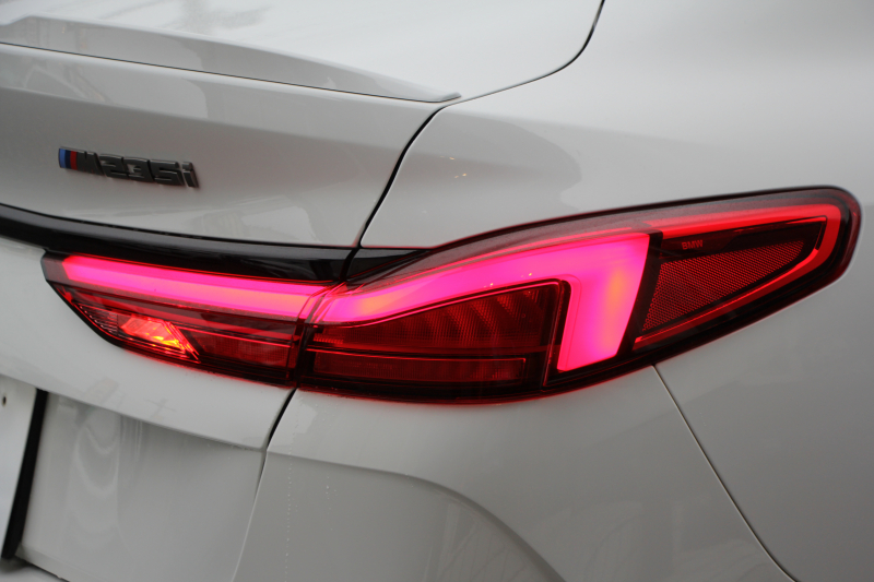 BMW 2シリーズ M235i Xdrive ｸﾞﾗﾝｸｰﾍﾟｾﾚｸﾄP 306馬力 4WD ｼｰﾄﾋｰﾀｰ Mｽﾎﾟｰﾂｼｰﾄ Mｼｰﾄﾍﾞﾙﾄ ｱﾀﾞﾌﾟﾃｨﾌﾞｻｽ Hifiｽﾋﾟｰｶｰ 追従ACC LEDﾍｯﾄﾞﾗｲﾄ 専用18AW Mspﾌﾞﾚｰｷ Applecarplay ﾀｯﾁ画面HDDﾅﾋﾞPｱｼｽﾄ ﾜｲﾔﾚｽ充電 2年保証