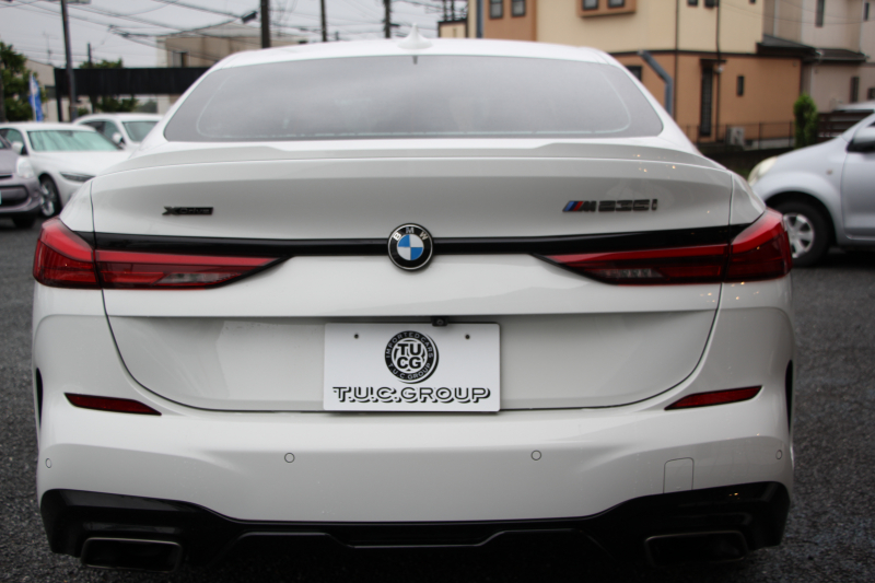BMW 2シリーズ M235i Xdrive ｸﾞﾗﾝｸｰﾍﾟｾﾚｸﾄP 306馬力 4WD ｼｰﾄﾋｰﾀｰ Mｽﾎﾟｰﾂｼｰﾄ Mｼｰﾄﾍﾞﾙﾄ ｱﾀﾞﾌﾟﾃｨﾌﾞｻｽ Hifiｽﾋﾟｰｶｰ 追従ACC LEDﾍｯﾄﾞﾗｲﾄ 専用18AW Mspﾌﾞﾚｰｷ Applecarplay ﾀｯﾁ画面HDDﾅﾋﾞPｱｼｽﾄ ﾜｲﾔﾚｽ充電 2年保証