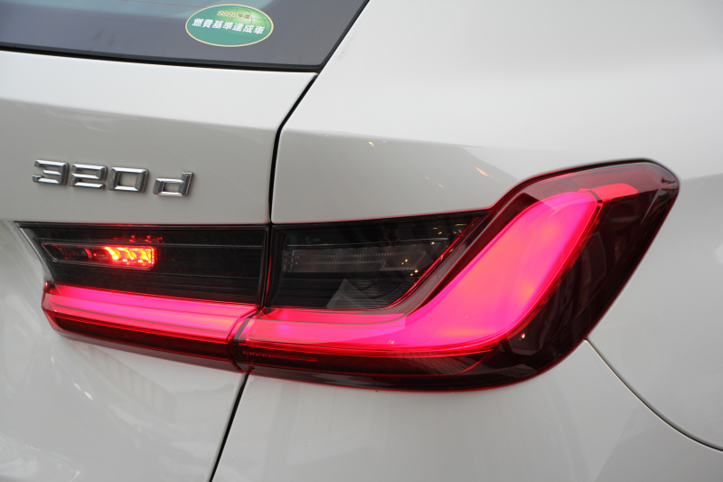 BMW 3シリーズ 320d Xdrive ﾂｰﾘﾝｸﾞMｽﾎﾟｰﾂ ｲﾉﾍﾞｰｼｮﾝP 4WD ﾚｰｻﾞｰﾗｲﾄ HUD ｼﾞｪｽﾁｬｰC Pｱｼｽﾄﾌﾟﾗｽ 360度ｶﾒﾗ ｼｰﾄﾋｰﾀｰ BMWﾗｲﾌﾞｺｯｸﾋﾟｯﾄﾞﾀｯﾁ画面HDDﾅﾋﾞApplecarplay ﾜｲﾔﾚｽ充電 LEDﾍｯﾄﾞﾗｲﾄ ｵｰﾄﾊｲﾋﾞｰﾑ 追従ACC 電動ﾄﾗﾝｸ ﾊｰﾌﾚｻﾞｰ 2年保証