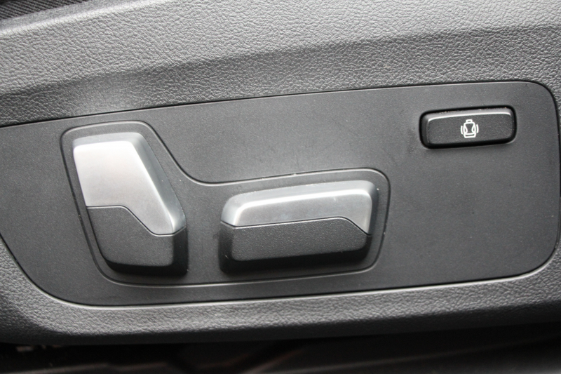 BMW 3シリーズ 320d Xdrive ﾂｰﾘﾝｸﾞMｽﾎﾟｰﾂ ｲﾉﾍﾞｰｼｮﾝP 4WD ﾚｰｻﾞｰﾗｲﾄ HUD ｼﾞｪｽﾁｬｰC Pｱｼｽﾄﾌﾟﾗｽ 360度ｶﾒﾗ ｼｰﾄﾋｰﾀｰ BMWﾗｲﾌﾞｺｯｸﾋﾟｯﾄﾞﾀｯﾁ画面HDDﾅﾋﾞApplecarplay ﾜｲﾔﾚｽ充電 LEDﾍｯﾄﾞﾗｲﾄ ｵｰﾄﾊｲﾋﾞｰﾑ 追従ACC 電動ﾄﾗﾝｸ ﾊｰﾌﾚｻﾞｰ 2年保証