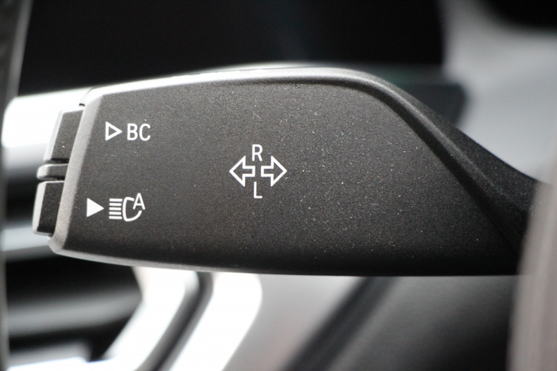 BMW 3シリーズ 320d Xdrive ﾂｰﾘﾝｸﾞMｽﾎﾟｰﾂ ｲﾉﾍﾞｰｼｮﾝP 4WD ﾚｰｻﾞｰﾗｲﾄ HUD ｼﾞｪｽﾁｬｰC Pｱｼｽﾄﾌﾟﾗｽ 360度ｶﾒﾗ ｼｰﾄﾋｰﾀｰ BMWﾗｲﾌﾞｺｯｸﾋﾟｯﾄﾞﾀｯﾁ画面HDDﾅﾋﾞApplecarplay ﾜｲﾔﾚｽ充電 LEDﾍｯﾄﾞﾗｲﾄ ｵｰﾄﾊｲﾋﾞｰﾑ 追従ACC 電動ﾄﾗﾝｸ ﾊｰﾌﾚｻﾞｰ 2年保証