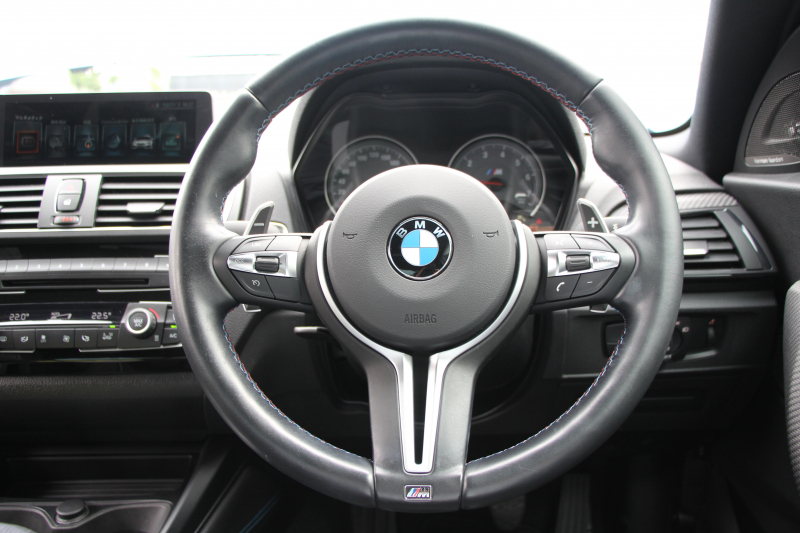BMW Mシリーズ M2 ｸｰﾍﾟMDCT ﾋｰﾀｰ黒革 370馬力 直6ﾀｰﾎﾞ7速DCT ﾊｰﾏﾝｶｰﾄﾞﾝ ﾀｯﾁﾊﾟｯﾄﾞ対応HDDﾅﾋﾞBｶﾒﾗ 専用19AW 衝突軽減ﾌﾞﾚｰｷ 車線逸脱警告 歩行者警告 ﾌﾞﾚｰｷ付ｸﾙｺﾝ ｽﾏｰﾄｷｰ ｶｰﾎﾞﾝｲﾝﾃﾘｱﾄﾘﾑ ﾊﾟﾄﾞﾙｼﾌﾄ 2年保証