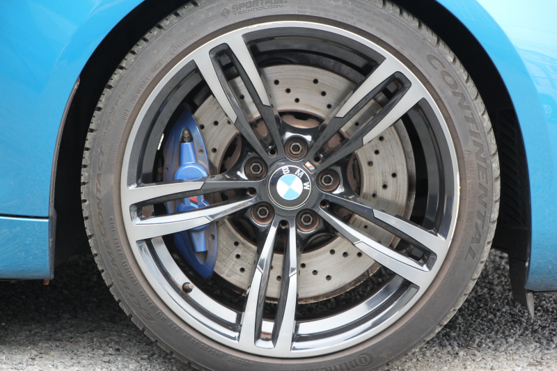 BMW Mシリーズ M2 ｸｰﾍﾟMDCT ﾋｰﾀｰ黒革 370馬力 直6ﾀｰﾎﾞ7速DCT ﾊｰﾏﾝｶｰﾄﾞﾝ ﾀｯﾁﾊﾟｯﾄﾞ対応HDDﾅﾋﾞBｶﾒﾗ 専用19AW 衝突軽減ﾌﾞﾚｰｷ 車線逸脱警告 歩行者警告 ﾌﾞﾚｰｷ付ｸﾙｺﾝ ｽﾏｰﾄｷｰ ｶｰﾎﾞﾝｲﾝﾃﾘｱﾄﾘﾑ ﾊﾟﾄﾞﾙｼﾌﾄ 2年保証