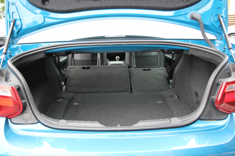 BMW Mシリーズ M2 ｸｰﾍﾟMDCT ﾋｰﾀｰ黒革 370馬力 直6ﾀｰﾎﾞ7速DCT ﾊｰﾏﾝｶｰﾄﾞﾝ ﾀｯﾁﾊﾟｯﾄﾞ対応HDDﾅﾋﾞBｶﾒﾗ 専用19AW 衝突軽減ﾌﾞﾚｰｷ 車線逸脱警告 歩行者警告 ﾌﾞﾚｰｷ付ｸﾙｺﾝ ｽﾏｰﾄｷｰ ｶｰﾎﾞﾝｲﾝﾃﾘｱﾄﾘﾑ ﾊﾟﾄﾞﾙｼﾌﾄ 2年保証