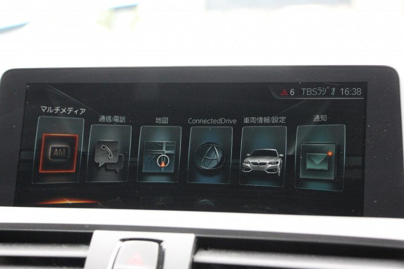 BMW Mシリーズ M2 ｸｰﾍﾟMDCT ﾋｰﾀｰ黒革 370馬力 直6ﾀｰﾎﾞ7速DCT ﾊｰﾏﾝｶｰﾄﾞﾝ ﾀｯﾁﾊﾟｯﾄﾞ対応HDDﾅﾋﾞBｶﾒﾗ 専用19AW 衝突軽減ﾌﾞﾚｰｷ 車線逸脱警告 歩行者警告 ﾌﾞﾚｰｷ付ｸﾙｺﾝ ｽﾏｰﾄｷｰ ｶｰﾎﾞﾝｲﾝﾃﾘｱﾄﾘﾑ ﾊﾟﾄﾞﾙｼﾌﾄ 2年保証