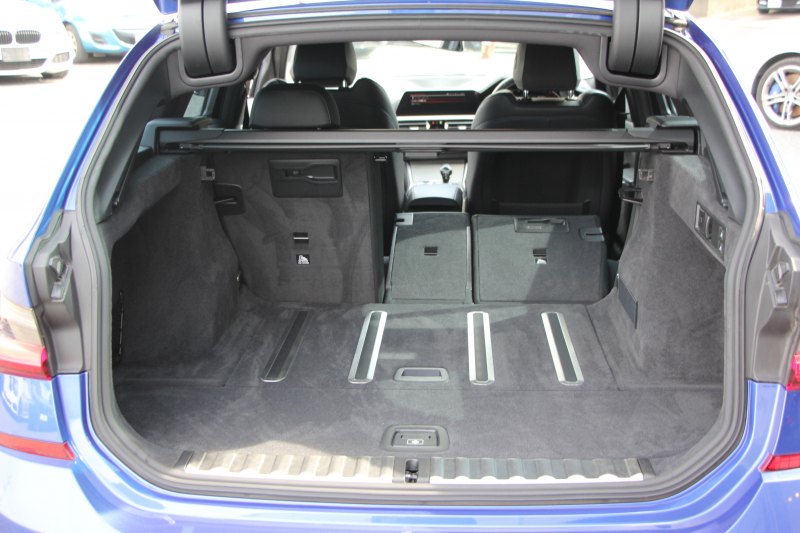 BMW 3シリーズ 320d Xdrive ﾂｰﾘﾝｸﾞMｽﾎﾟｰﾂ ｺﾝﾌｫｰﾄP 追従ACC 渋滞ﾊﾝｽﾞｵﾌ ｼｰﾄﾋｰﾀｰ LEDﾍｯﾄﾞﾗｲﾄ ｵｰﾄﾊｲﾋﾞｰﾑ ｱｯﾌﾟﾙｶｰﾌﾟﾚｲ ﾌﾙｾｸﾞTV ﾀｯﾁ画面HDDﾅﾋﾞPｱｼｽﾄ 専用ｴｱﾛ ﾊﾟﾄﾞﾙｼﾌﾄ 電動ﾄﾗﾝｸ ﾊｰﾌﾚｻﾞｰ 2年保証