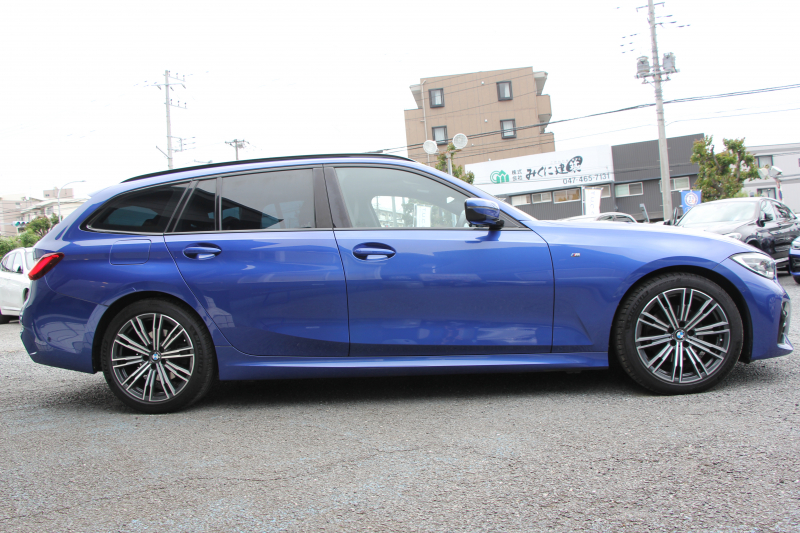 BMW 3シリーズ 320d Xdrive ﾂｰﾘﾝｸﾞMｽﾎﾟｰﾂ ｺﾝﾌｫｰﾄP 追従ACC 渋滞ﾊﾝｽﾞｵﾌ ｼｰﾄﾋｰﾀｰ LEDﾍｯﾄﾞﾗｲﾄ ｵｰﾄﾊｲﾋﾞｰﾑ ｱｯﾌﾟﾙｶｰﾌﾟﾚｲ ﾌﾙｾｸﾞTV ﾀｯﾁ画面HDDﾅﾋﾞPｱｼｽﾄ 専用ｴｱﾛ ﾊﾟﾄﾞﾙｼﾌﾄ 電動ﾄﾗﾝｸ ﾊｰﾌﾚｻﾞｰ 2年保証