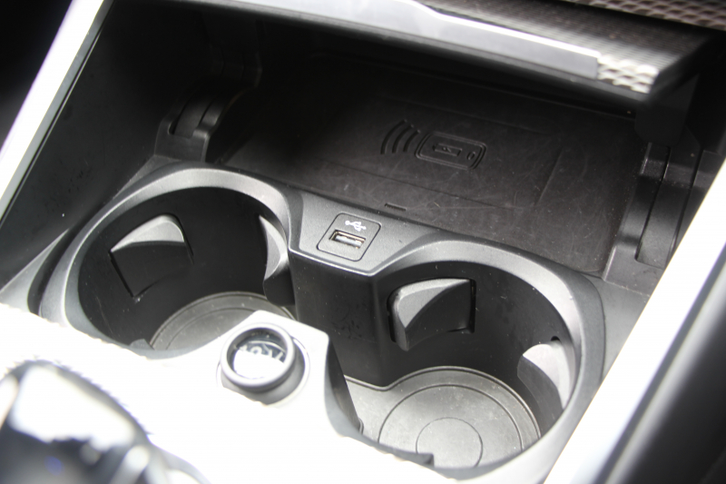 BMW 3シリーズ 320d Xdrive ﾂｰﾘﾝｸﾞMｽﾎﾟｰﾂ ｺﾝﾌｫｰﾄP 追従ACC 渋滞ﾊﾝｽﾞｵﾌ ｼｰﾄﾋｰﾀｰ LEDﾍｯﾄﾞﾗｲﾄ ｵｰﾄﾊｲﾋﾞｰﾑ ｱｯﾌﾟﾙｶｰﾌﾟﾚｲ ﾌﾙｾｸﾞTV ﾀｯﾁ画面HDDﾅﾋﾞPｱｼｽﾄ 専用ｴｱﾛ ﾊﾟﾄﾞﾙｼﾌﾄ 電動ﾄﾗﾝｸ ﾊｰﾌﾚｻﾞｰ 2年保証