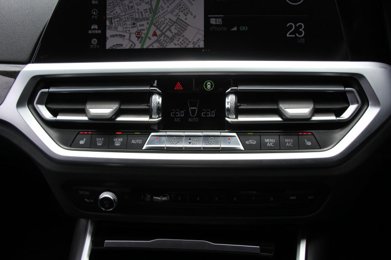 BMW 3シリーズ 320d Xdrive Mｽﾎﾟｰﾂ ﾃﾞﾋﾞｭｰP ｺﾝﾌｫｰﾄP 4WD ﾋｰﾀｰ黒革 専用ﾌﾞﾙｰｽﾃｯﾁ 19AW LEDﾍｯﾄﾞﾗｲﾄ 追従ACC ｽﾃｱﾘﾝｸﾞｻﾎﾟｰﾄ ｱｯﾌﾟﾙｶｰﾌﾟﾚｲ ﾀｯﾁ画面HDDﾅﾋﾞBMWﾗｲﾌﾞｺｯｸﾋﾟｯﾄﾞ電動ﾄﾗﾝｸ Hi-fiｽﾋﾟｰｶｰ ｱﾝﾋﾞｴﾝﾝﾄﾗｲﾄ 2年保証