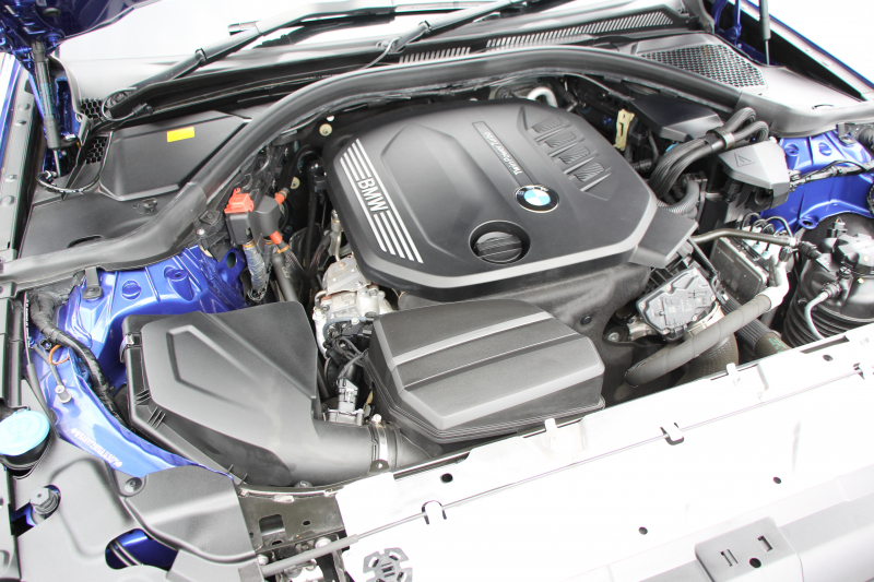 BMW 3シリーズ 320d Xdrive Mｽﾎﾟｰﾂ ﾃﾞﾋﾞｭｰP ｺﾝﾌｫｰﾄP 4WD ﾋｰﾀｰ黒革 専用ﾌﾞﾙｰｽﾃｯﾁ 19AW LEDﾍｯﾄﾞﾗｲﾄ 追従ACC ｽﾃｱﾘﾝｸﾞｻﾎﾟｰﾄ ｱｯﾌﾟﾙｶｰﾌﾟﾚｲ ﾀｯﾁ画面HDDﾅﾋﾞBMWﾗｲﾌﾞｺｯｸﾋﾟｯﾄﾞ電動ﾄﾗﾝｸ Hi-fiｽﾋﾟｰｶｰ ｱﾝﾋﾞｴﾝﾝﾄﾗｲﾄ 2年保証