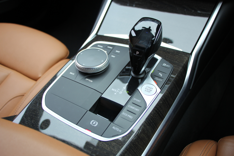 BMW 3シリーズ 320i Mｽﾎﾟｰﾂ ﾊｲﾗｲﾝ ｺﾝﾌｫｰﾄP ｺﾆｬｯｸﾚｻﾞｰ ｼｰﾄﾋｰﾀｰ 追従ACC 渋滞ﾊﾝｽﾞｵﾌ 電動ﾄﾗﾝｸ Hi-fiｽﾋﾟｰｶｰ ｽﾃｱﾘﾝｸﾞｻﾎﾟｰﾄ ﾀｯﾁ画面HDDﾅﾋﾞｱｯﾌﾟﾙｶｰﾌﾟﾚｲ LEDﾍｯﾄﾞﾗｲﾄ ｵｰﾄﾊｲﾋﾞｰﾑ 専用ｴｱﾛ ﾜｲﾔﾚｽ充電 ｱｸﾃｨﾌﾞPDC緊急ﾌﾞﾚｰｷ 2年保証