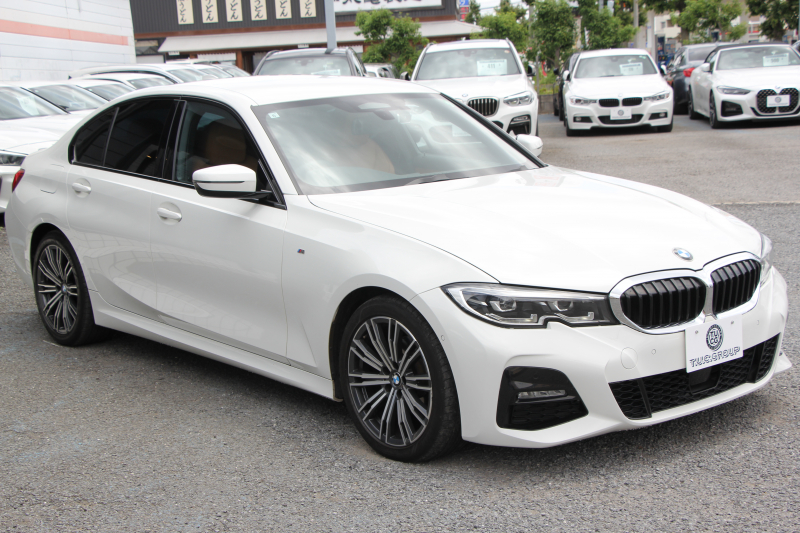 BMW 3シリーズ 320i Mｽﾎﾟｰﾂ ﾊｲﾗｲﾝ ｺﾝﾌｫｰﾄP ｺﾆｬｯｸﾚｻﾞｰ ｼｰﾄﾋｰﾀｰ 追従ACC 渋滞ﾊﾝｽﾞｵﾌ 電動ﾄﾗﾝｸ Hi-fiｽﾋﾟｰｶｰ ｽﾃｱﾘﾝｸﾞｻﾎﾟｰﾄ ﾀｯﾁ画面HDDﾅﾋﾞｱｯﾌﾟﾙｶｰﾌﾟﾚｲ LEDﾍｯﾄﾞﾗｲﾄ ｵｰﾄﾊｲﾋﾞｰﾑ 専用ｴｱﾛ ﾜｲﾔﾚｽ充電 ｱｸﾃｨﾌﾞPDC緊急ﾌﾞﾚｰｷ 2年保証