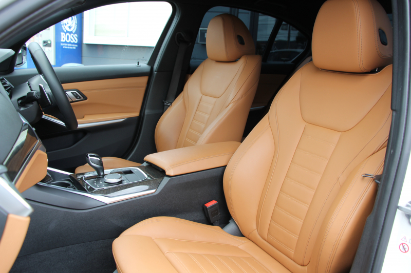 BMW 3シリーズ 320i Mｽﾎﾟｰﾂ ﾊｲﾗｲﾝ ｺﾝﾌｫｰﾄP ｺﾆｬｯｸﾚｻﾞｰ ｼｰﾄﾋｰﾀｰ 追従ACC 渋滞ﾊﾝｽﾞｵﾌ 電動ﾄﾗﾝｸ Hi-fiｽﾋﾟｰｶｰ ｽﾃｱﾘﾝｸﾞｻﾎﾟｰﾄ ﾀｯﾁ画面HDDﾅﾋﾞｱｯﾌﾟﾙｶｰﾌﾟﾚｲ LEDﾍｯﾄﾞﾗｲﾄ ｵｰﾄﾊｲﾋﾞｰﾑ 専用ｴｱﾛ ﾜｲﾔﾚｽ充電 ｱｸﾃｨﾌﾞPDC緊急ﾌﾞﾚｰｷ 2年保証