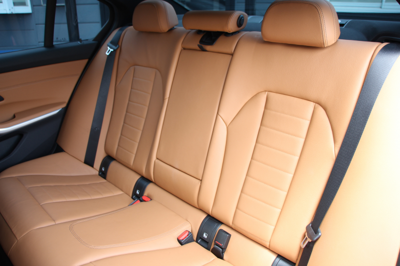 BMW 3シリーズ 320i Mｽﾎﾟｰﾂ ﾊｲﾗｲﾝ ｺﾝﾌｫｰﾄP ｺﾆｬｯｸﾚｻﾞｰ ｼｰﾄﾋｰﾀｰ 追従ACC 渋滞ﾊﾝｽﾞｵﾌ 電動ﾄﾗﾝｸ Hi-fiｽﾋﾟｰｶｰ ｽﾃｱﾘﾝｸﾞｻﾎﾟｰﾄ ﾀｯﾁ画面HDDﾅﾋﾞｱｯﾌﾟﾙｶｰﾌﾟﾚｲ LEDﾍｯﾄﾞﾗｲﾄ ｵｰﾄﾊｲﾋﾞｰﾑ 専用ｴｱﾛ ﾜｲﾔﾚｽ充電 ｱｸﾃｨﾌﾞPDC緊急ﾌﾞﾚｰｷ 2年保証