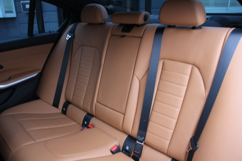 BMW 3シリーズ 320i Mｽﾎﾟｰﾂ ﾊｲﾗｲﾝ ｺﾝﾌｫｰﾄP ｺﾆｬｯｸﾚｻﾞｰ ｼｰﾄﾋｰﾀｰ 追従ACC 渋滞ﾊﾝｽﾞｵﾌ 電動ﾄﾗﾝｸ Hi-fiｽﾋﾟｰｶｰ ｽﾃｱﾘﾝｸﾞｻﾎﾟｰﾄ ﾀｯﾁ画面HDDﾅﾋﾞｱｯﾌﾟﾙｶｰﾌﾟﾚｲ LEDﾍｯﾄﾞﾗｲﾄ ｵｰﾄﾊｲﾋﾞｰﾑ 専用ｴｱﾛ ﾜｲﾔﾚｽ充電 ｱｸﾃｨﾌﾞPDC緊急ﾌﾞﾚｰｷ 2年保証
