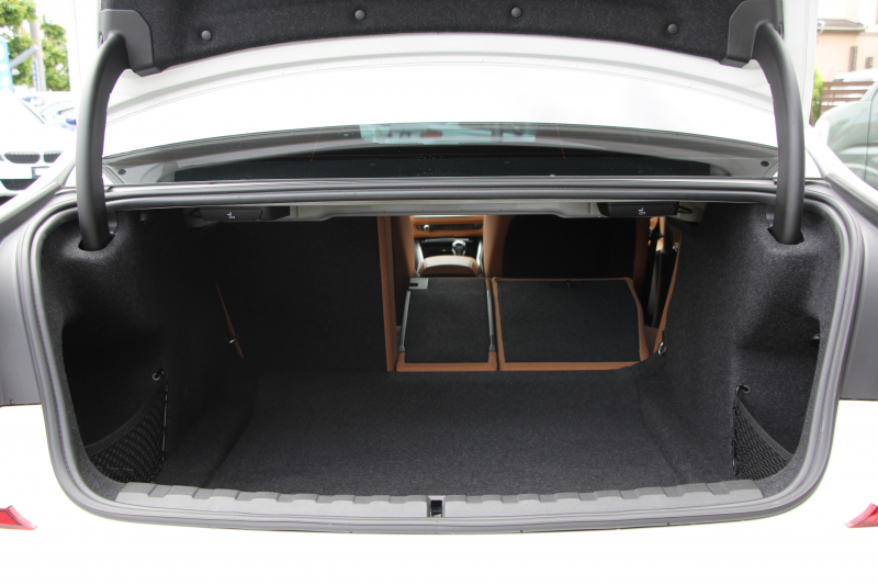 BMW 3シリーズ 320i Mｽﾎﾟｰﾂ ﾊｲﾗｲﾝ ｺﾝﾌｫｰﾄP ｺﾆｬｯｸﾚｻﾞｰ ｼｰﾄﾋｰﾀｰ 追従ACC 渋滞ﾊﾝｽﾞｵﾌ 電動ﾄﾗﾝｸ Hi-fiｽﾋﾟｰｶｰ ｽﾃｱﾘﾝｸﾞｻﾎﾟｰﾄ ﾀｯﾁ画面HDDﾅﾋﾞｱｯﾌﾟﾙｶｰﾌﾟﾚｲ LEDﾍｯﾄﾞﾗｲﾄ ｵｰﾄﾊｲﾋﾞｰﾑ 専用ｴｱﾛ ﾜｲﾔﾚｽ充電 ｱｸﾃｨﾌﾞPDC緊急ﾌﾞﾚｰｷ 2年保証
