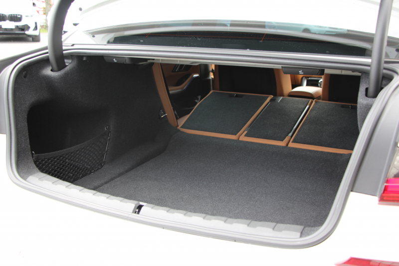 BMW 3シリーズ 320i Mｽﾎﾟｰﾂ ﾊｲﾗｲﾝ ｺﾝﾌｫｰﾄP ｺﾆｬｯｸﾚｻﾞｰ ｼｰﾄﾋｰﾀｰ 追従ACC 渋滞ﾊﾝｽﾞｵﾌ 電動ﾄﾗﾝｸ Hi-fiｽﾋﾟｰｶｰ ｽﾃｱﾘﾝｸﾞｻﾎﾟｰﾄ ﾀｯﾁ画面HDDﾅﾋﾞｱｯﾌﾟﾙｶｰﾌﾟﾚｲ LEDﾍｯﾄﾞﾗｲﾄ ｵｰﾄﾊｲﾋﾞｰﾑ 専用ｴｱﾛ ﾜｲﾔﾚｽ充電 ｱｸﾃｨﾌﾞPDC緊急ﾌﾞﾚｰｷ 2年保証
