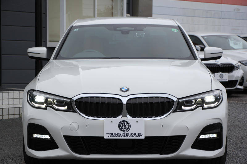 BMW 3シリーズ 320i Mｽﾎﾟｰﾂ ﾊｲﾗｲﾝ ｺﾝﾌｫｰﾄP ｺﾆｬｯｸﾚｻﾞｰ ｼｰﾄﾋｰﾀｰ 追従ACC 渋滞ﾊﾝｽﾞｵﾌ 電動ﾄﾗﾝｸ Hi-fiｽﾋﾟｰｶｰ ｽﾃｱﾘﾝｸﾞｻﾎﾟｰﾄ ﾀｯﾁ画面HDDﾅﾋﾞｱｯﾌﾟﾙｶｰﾌﾟﾚｲ LEDﾍｯﾄﾞﾗｲﾄ ｵｰﾄﾊｲﾋﾞｰﾑ 専用ｴｱﾛ ﾜｲﾔﾚｽ充電 ｱｸﾃｨﾌﾞPDC緊急ﾌﾞﾚｰｷ 2年保証