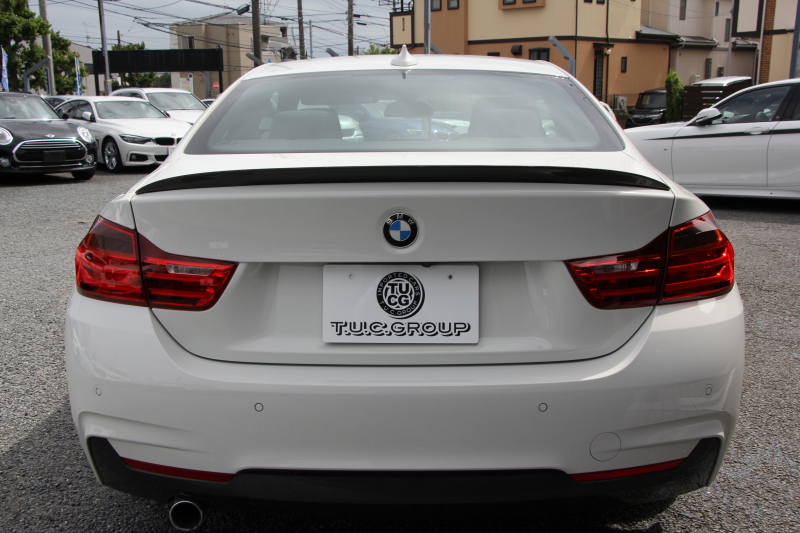 BMW 4シリーズ 420i ｸｰﾍﾟMｽﾎﾟｰﾂ LEDﾍｯﾄﾞﾗｲﾄ 追従ACC 衝突軽減ﾌﾞﾚｰｷ 車線逸脱警告 歩行者警告 専用ｴｱﾛ ﾌﾞﾗｯｸｷﾄﾞﾆｰｸﾞﾘﾙ ﾀｯﾁﾊﾟｯﾄﾞ対応HDDﾅﾋﾞｹﾞｰｼｮﾝBluetooth接続 ｽﾏｰﾄｷｰ ﾊﾟﾄﾞﾙｼﾌﾄ ﾐﾗｰETC2.0 直噴ﾀｰﾎﾞ8速AT 2年保証