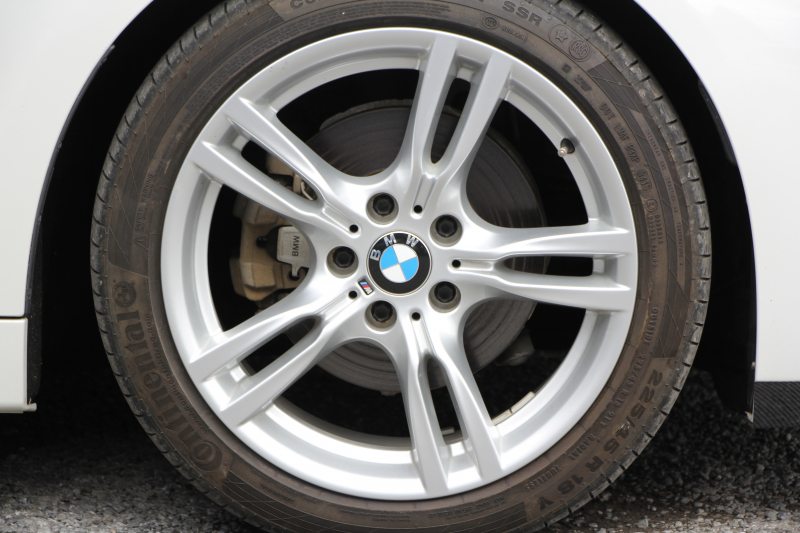 BMW 4シリーズ 420i ｸｰﾍﾟMｽﾎﾟｰﾂ LEDﾍｯﾄﾞﾗｲﾄ 追従ACC 衝突軽減ﾌﾞﾚｰｷ 車線逸脱警告 歩行者警告 専用ｴｱﾛ ﾌﾞﾗｯｸｷﾄﾞﾆｰｸﾞﾘﾙ ﾀｯﾁﾊﾟｯﾄﾞ対応HDDﾅﾋﾞｹﾞｰｼｮﾝBluetooth接続 ｽﾏｰﾄｷｰ ﾊﾟﾄﾞﾙｼﾌﾄ ﾐﾗｰETC2.0 直噴ﾀｰﾎﾞ8速AT 2年保証