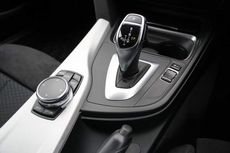 BMW 4シリーズ 420i ｸｰﾍﾟMｽﾎﾟｰﾂ LEDﾍｯﾄﾞﾗｲﾄ 追従ACC 衝突軽減ﾌﾞﾚｰｷ 車線逸脱警告 歩行者警告 専用ｴｱﾛ ﾌﾞﾗｯｸｷﾄﾞﾆｰｸﾞﾘﾙ ﾀｯﾁﾊﾟｯﾄﾞ対応HDDﾅﾋﾞｹﾞｰｼｮﾝBluetooth接続 ｽﾏｰﾄｷｰ ﾊﾟﾄﾞﾙｼﾌﾄ ﾐﾗｰETC2.0 直噴ﾀｰﾎﾞ8速AT 2年保証