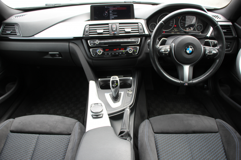 BMW 4シリーズ 420i ｸｰﾍﾟMｽﾎﾟｰﾂ LEDﾍｯﾄﾞﾗｲﾄ 追従ACC 衝突軽減ﾌﾞﾚｰｷ 車線逸脱警告 歩行者警告 専用ｴｱﾛ ﾌﾞﾗｯｸｷﾄﾞﾆｰｸﾞﾘﾙ ﾀｯﾁﾊﾟｯﾄﾞ対応HDDﾅﾋﾞｹﾞｰｼｮﾝBluetooth接続 ｽﾏｰﾄｷｰ ﾊﾟﾄﾞﾙｼﾌﾄ ﾐﾗｰETC2.0 直噴ﾀｰﾎﾞ8速AT 2年保証