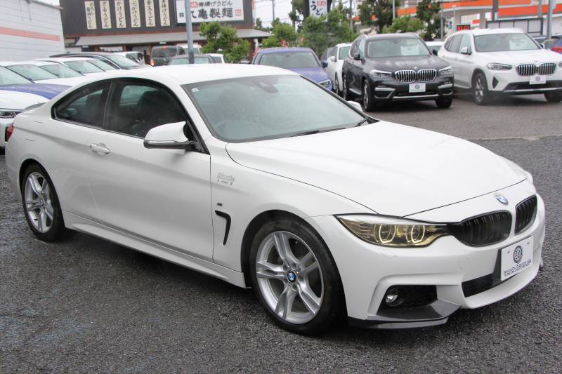 BMW 4シリーズ 420i ｸｰﾍﾟMｽﾎﾟｰﾂ LEDﾍｯﾄﾞﾗｲﾄ 追従ACC 衝突軽減ﾌﾞﾚｰｷ 車線逸脱警告 歩行者警告 専用ｴｱﾛ ﾌﾞﾗｯｸｷﾄﾞﾆｰｸﾞﾘﾙ ﾀｯﾁﾊﾟｯﾄﾞ対応HDDﾅﾋﾞｹﾞｰｼｮﾝBluetooth接続 ｽﾏｰﾄｷｰ ﾊﾟﾄﾞﾙｼﾌﾄ ﾐﾗｰETC2.0 直噴ﾀｰﾎﾞ8速AT 2年保証